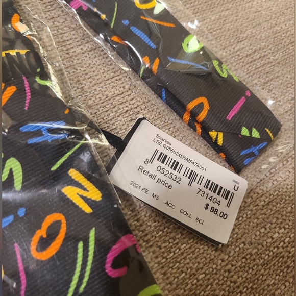 Tie - Picture 5 of 5